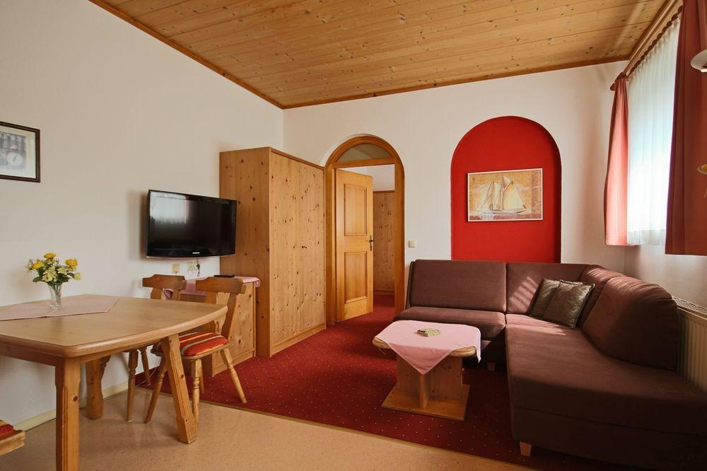 Pension Riedlsperger Saalbach-Hinterglemm Exterior photo